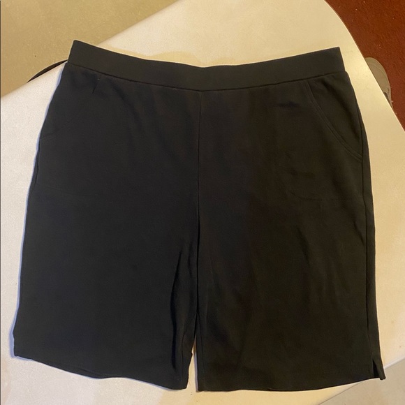 Quacker Factory Pants - Quaker Factory Black Shorts Size Large